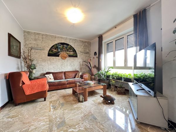 Appartamento vendita Milano , € 495.000, 3 camere, 135 mq, Piano 2° 