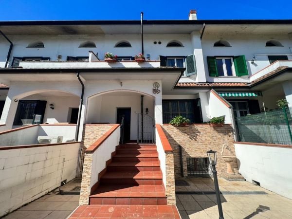 Villa a Schiera vendita Zelo Buon Persico (Lodi) , € 290.000, 2 camere, 195 mq, Piano terra 