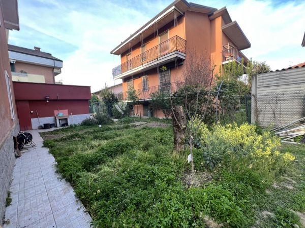 Villa vendita Paullo (Milano) , € 379.000, 4 camere, 210 mq